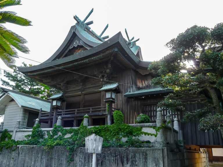 琴弾八幡宮