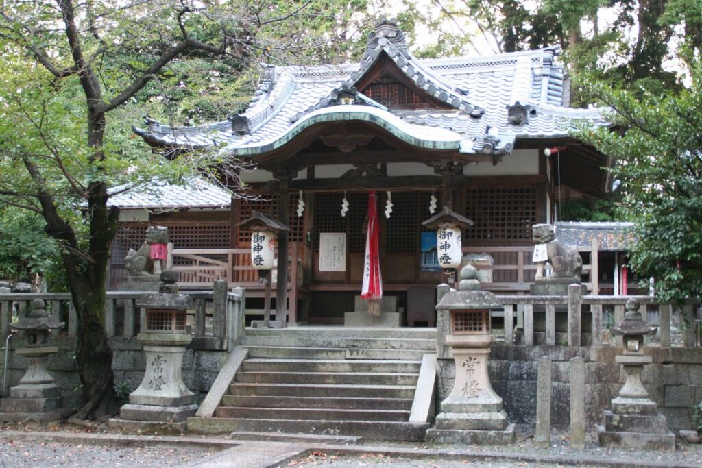 郡神社