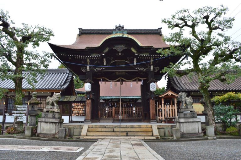 六孫王神社