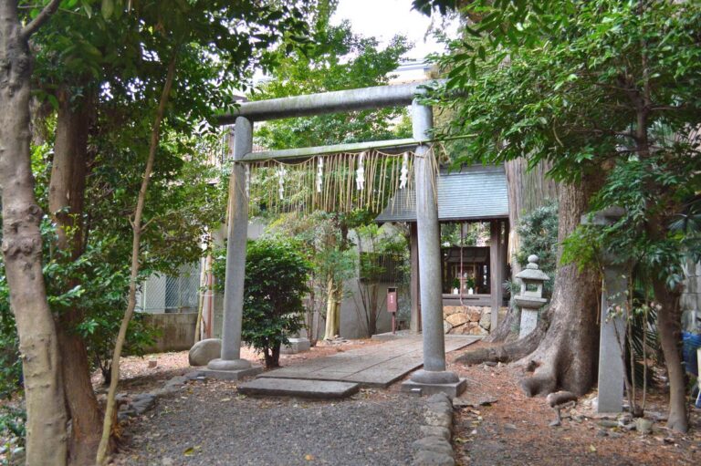 阿刀神社