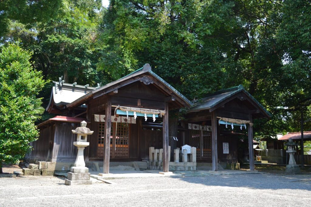 鳴神社